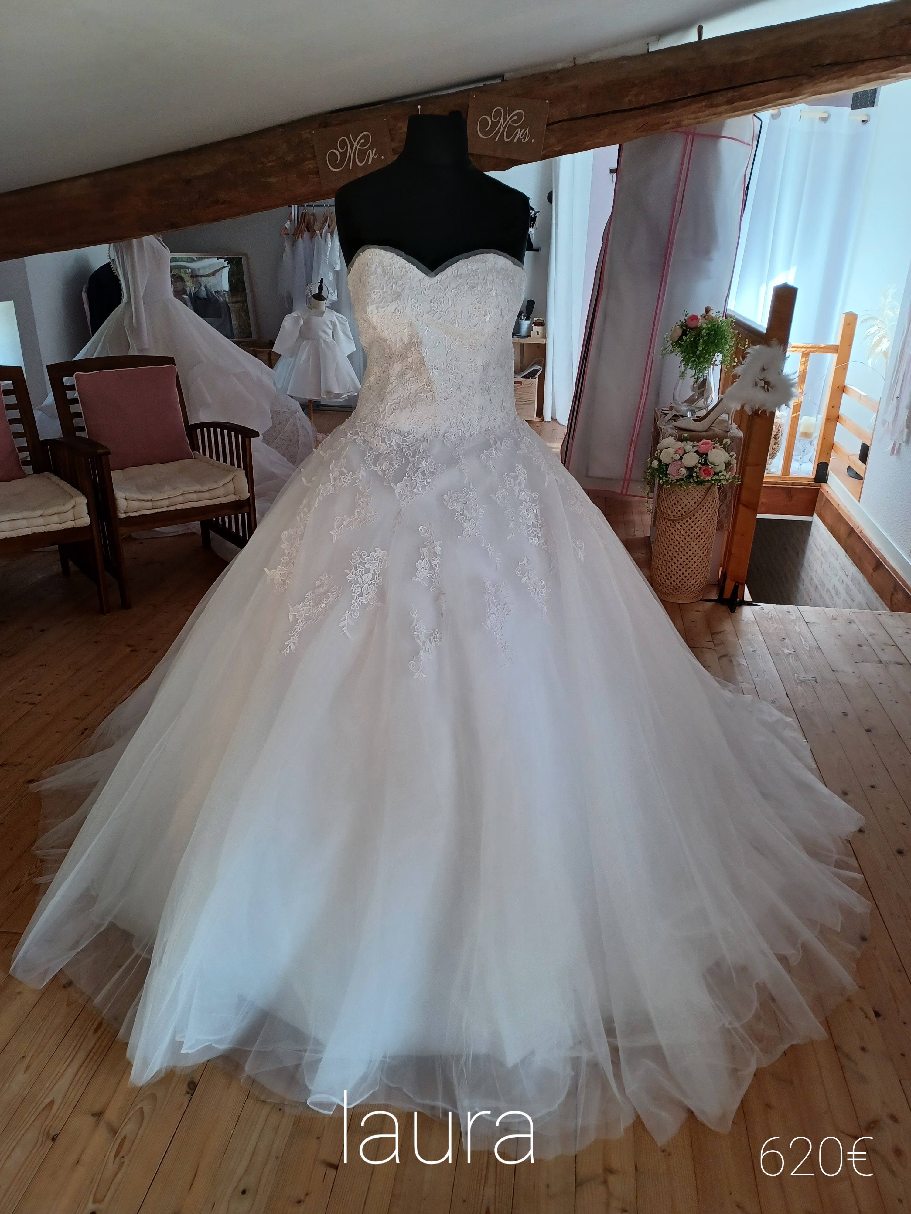 Prix laçage 2024 robe de mariée